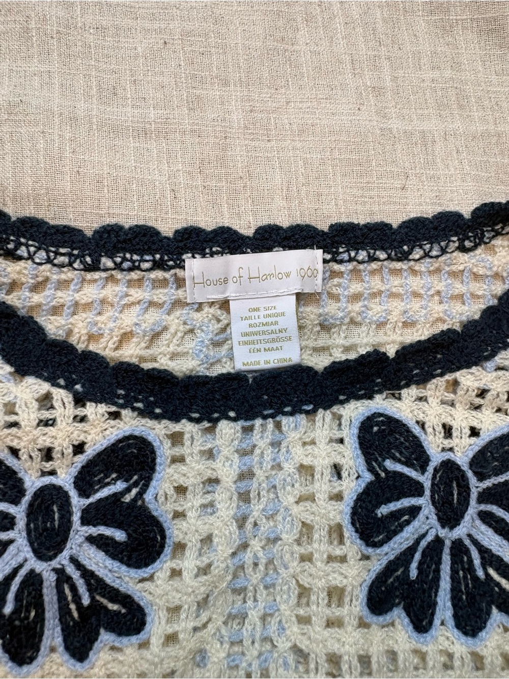 House of Harlow 1960 Revolve Crochet Fringe Poncho Bow Crop Sweater OS - Picture 4 of 6
